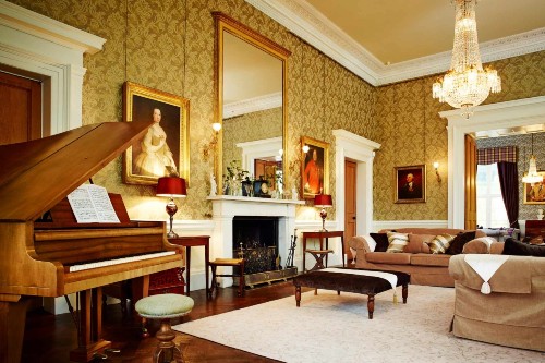 Castle to rent in Scotland